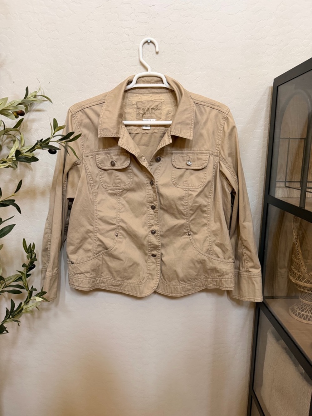Women's Tan Utility Jacket - Casual Button-Front Workwear